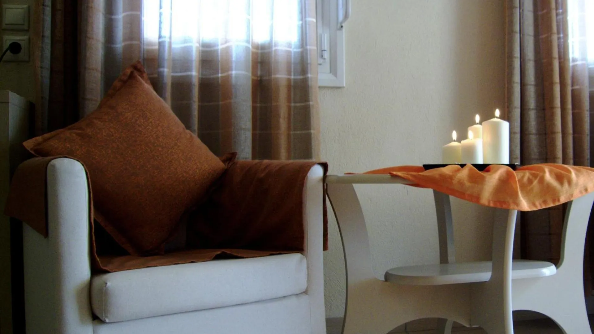 Decauville Hotel Gerakini Yunanistan